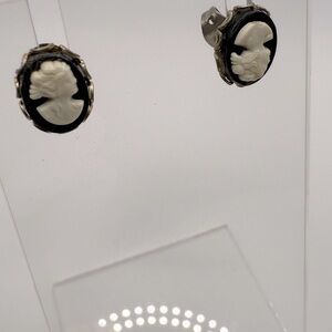 Small Vintage Black and White Cameo Antique Silver Earrings